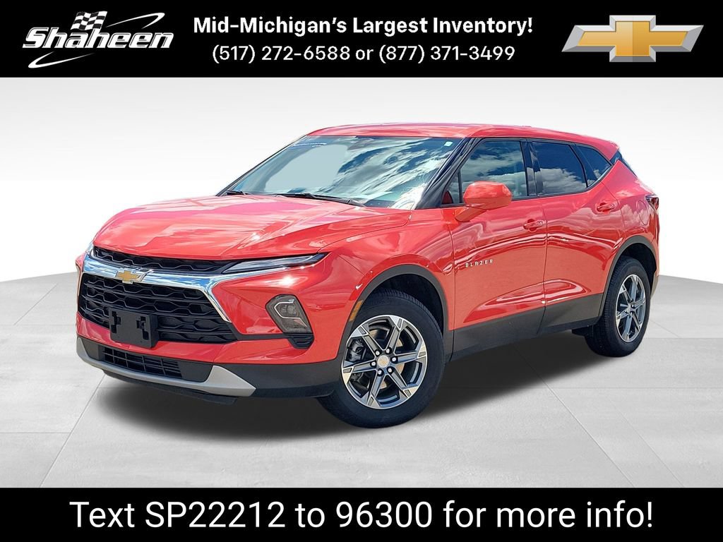Used 2025 Chevrolet Blazer LT AWD/4WD image 1