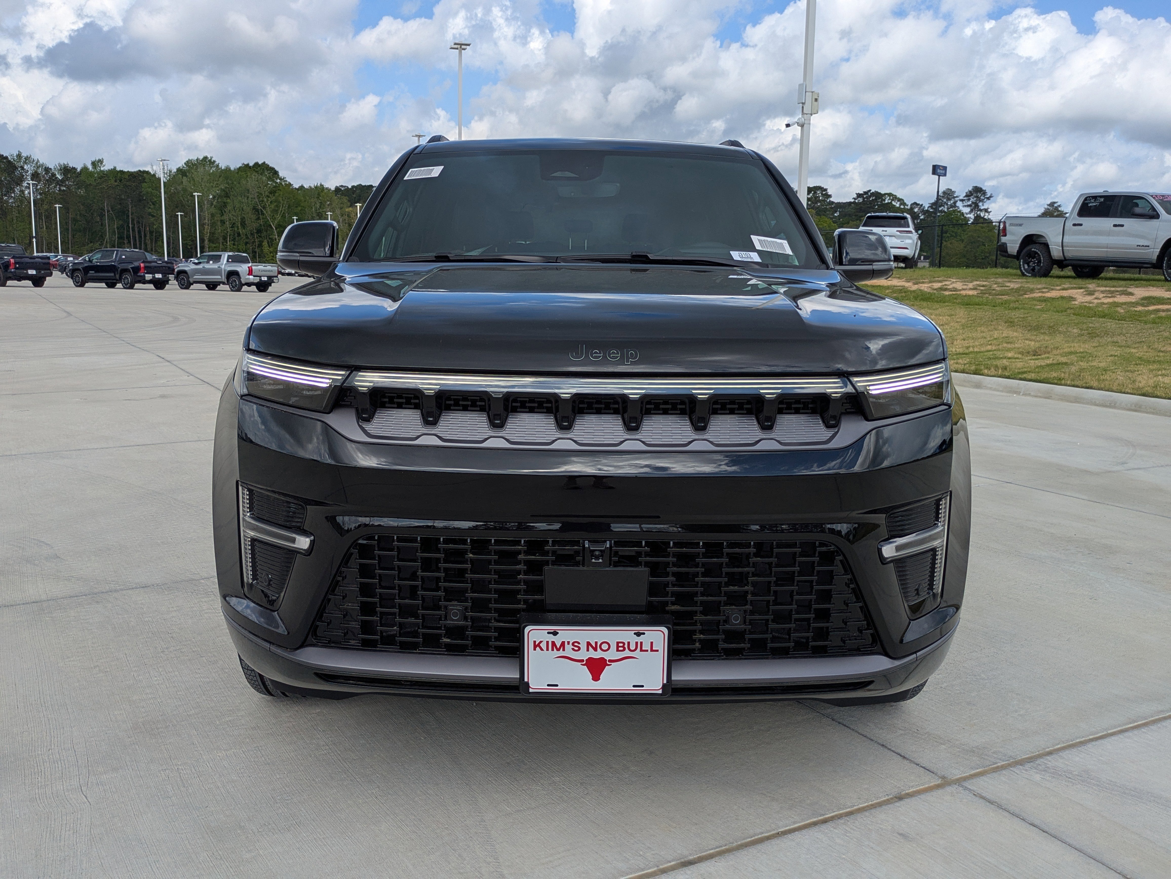 New 2026 Jeep Grand Wagoneer Limited image 2