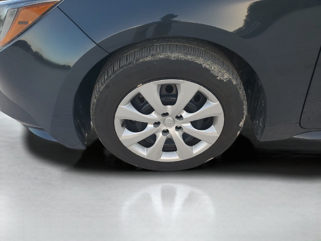 Used 2024 Toyota Corolla LE FWD image 24