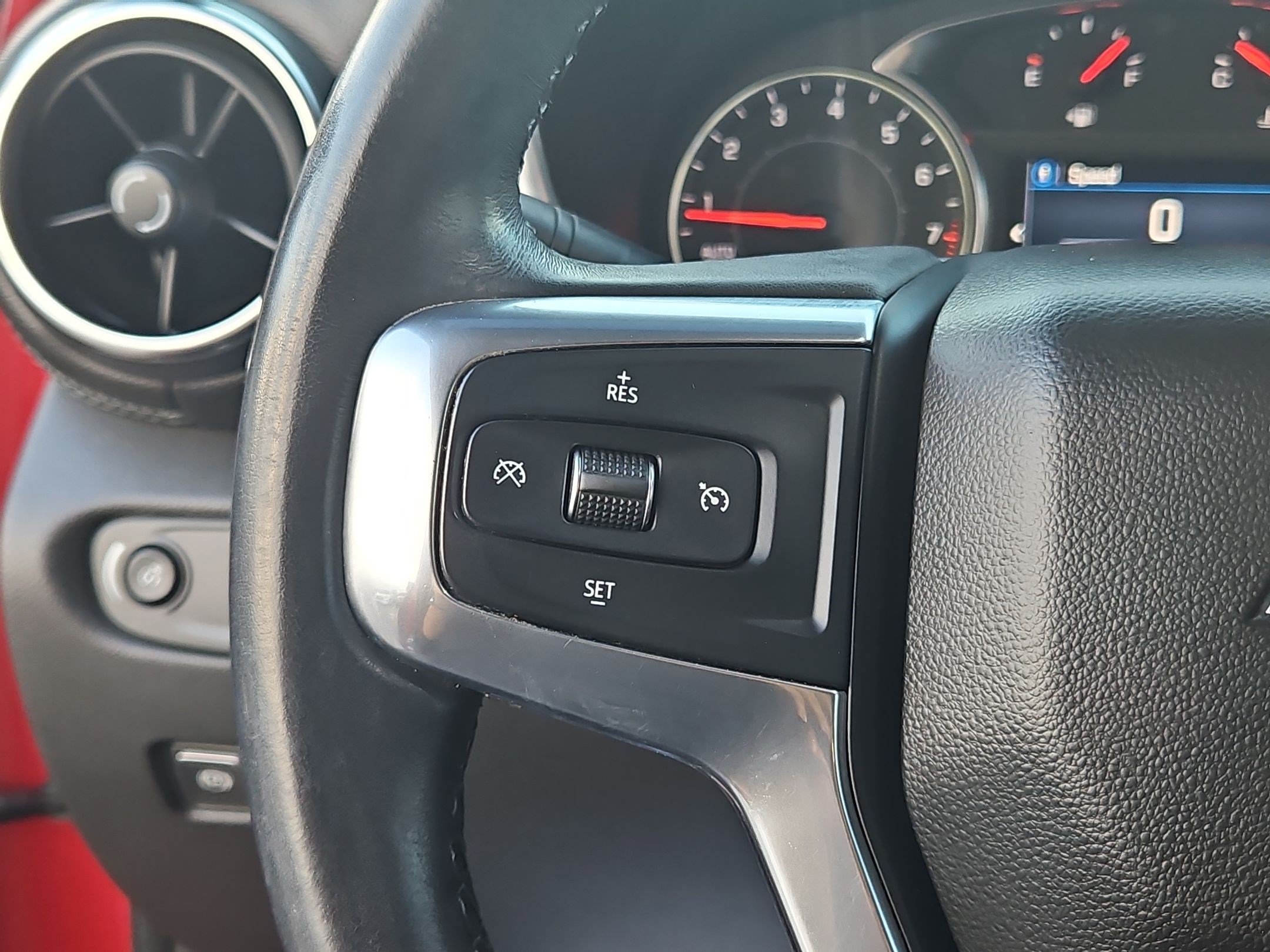 Certified 2019 Chevrolet Blazer LT FWD image 16