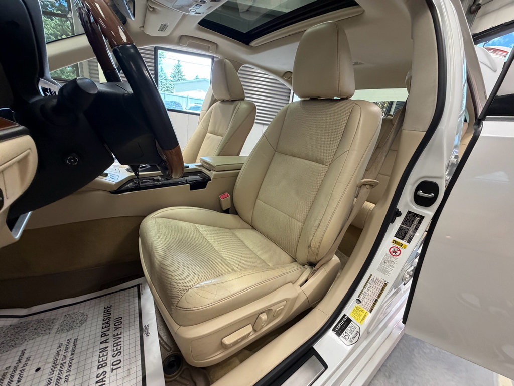 Used 2013 Lexus ES 300h w/ Luxury Pkg FWD image 7