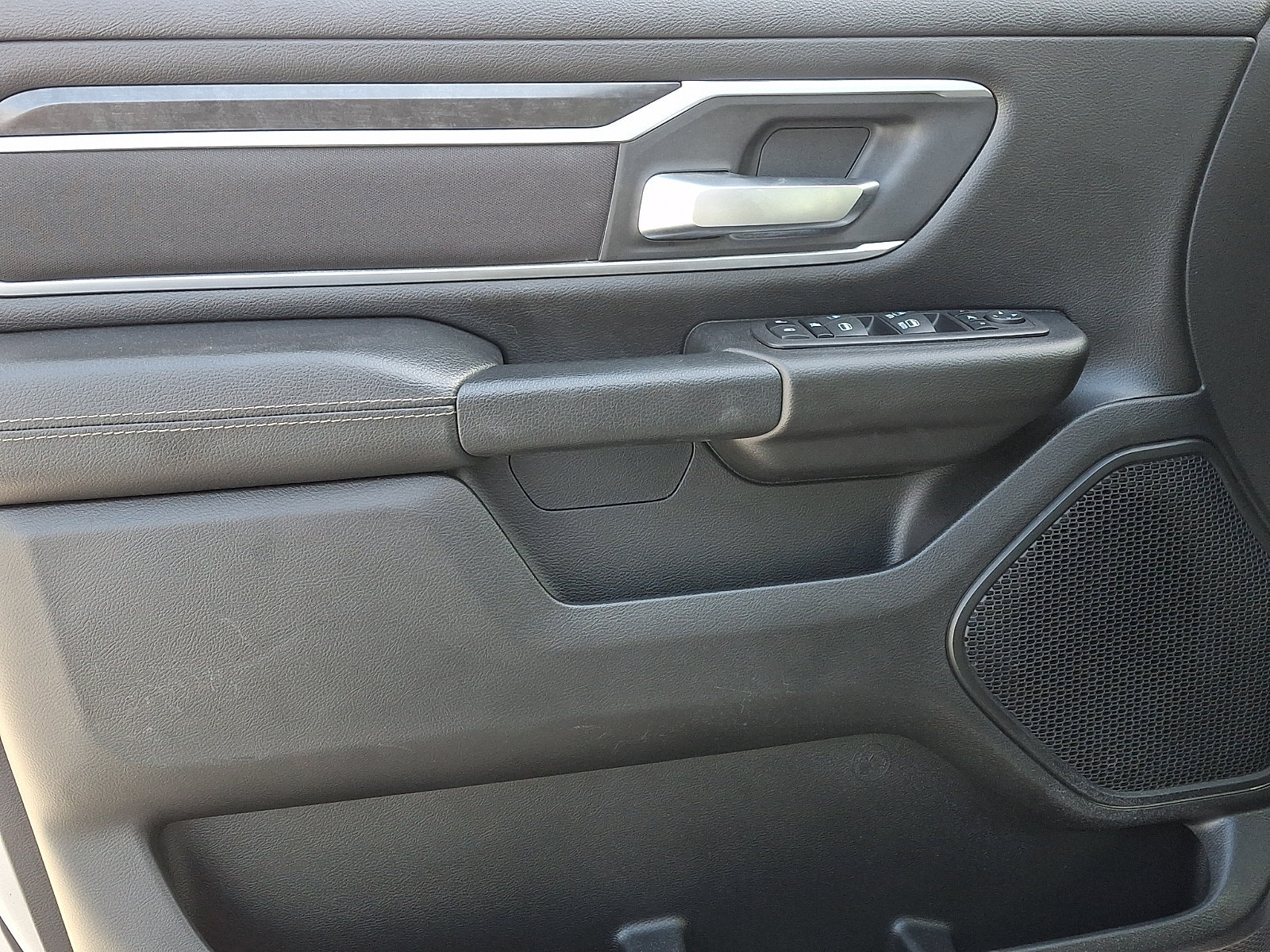 Used 2023 RAM 1500 Big Horn AWD/4WD image 12