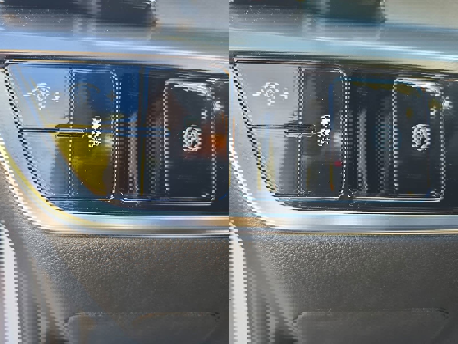 Used 2024 Kia Sportage EX image 27