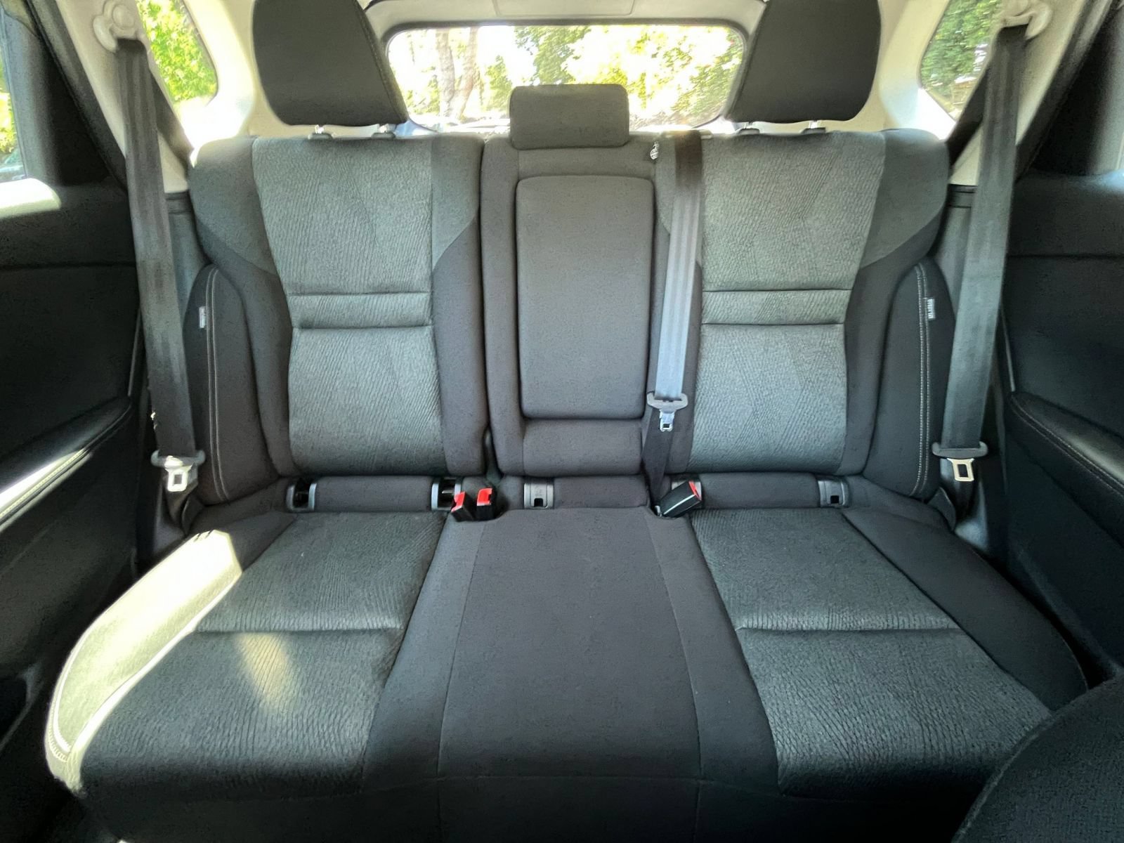 Used 2025 Nissan Rogue SV FWD image 39
