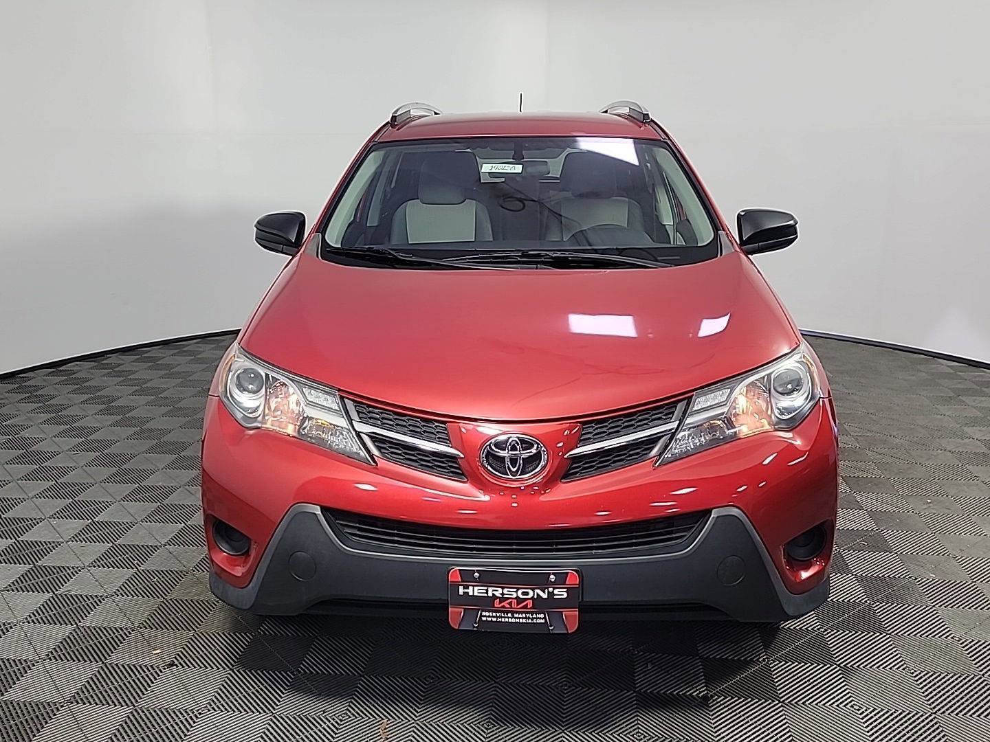 Used 2015 Toyota RAV4 LE image 13