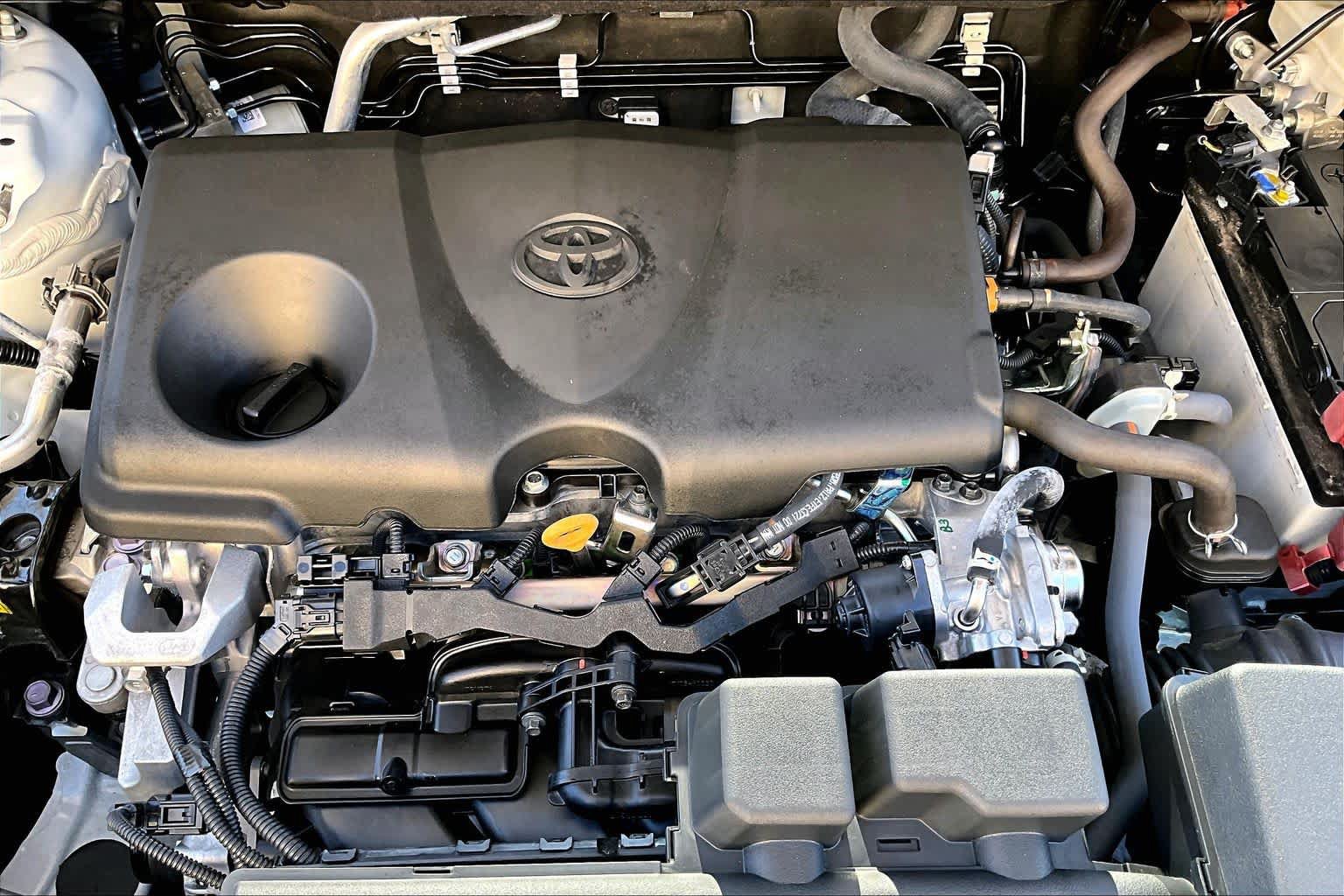 Used 2023 Toyota RAV4 XLE w/ Convenience Package FWD image 33