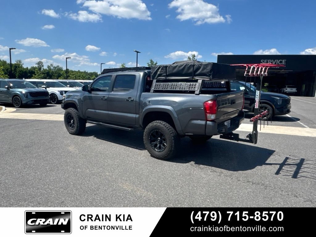 Used 2017 Toyota Tacoma TRD Sport w/ Tow Package (A/T) AWD/4WD image 10