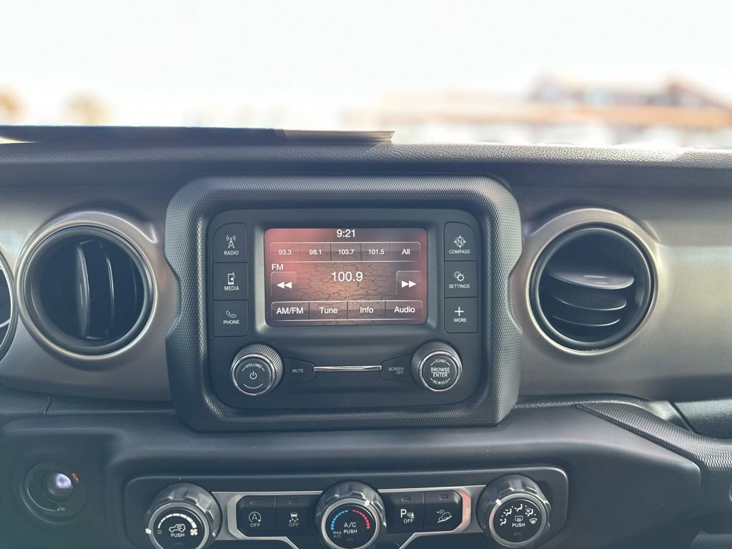 Used 2020 Jeep Wrangler Sport S image 19