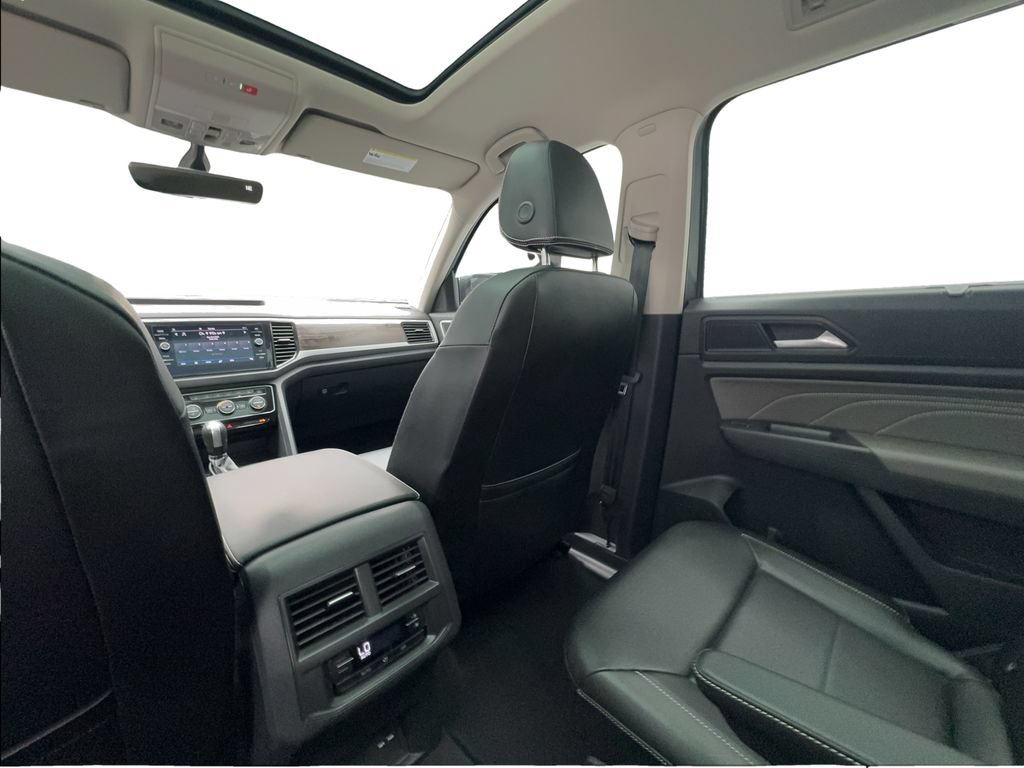 Used 2023 Volkswagen Atlas SE w/ Panoramic Sunroof Package FWD image 44