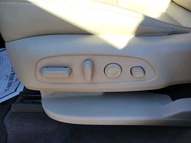 Used 2020 Buick Enclave Premium w/ LPO, Floor Liner Package image 40