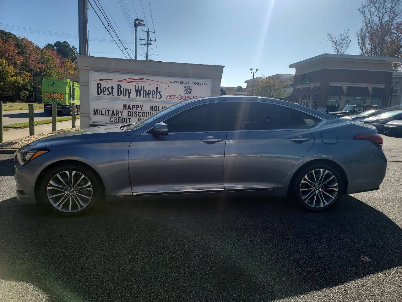 Used 2016 Hyundai Genesis 3.8 w/ Option Group 04 image 4