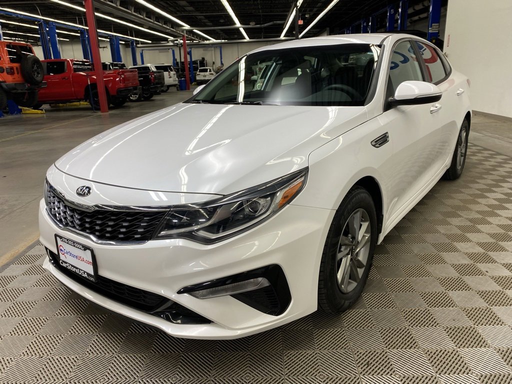 Used 2019 Kia Optima LX image 3
