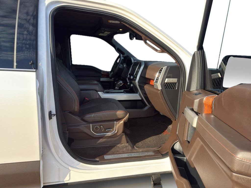 Used 2015 Ford F150 King Ranch w/ Equipment Group 601A Luxury image 7