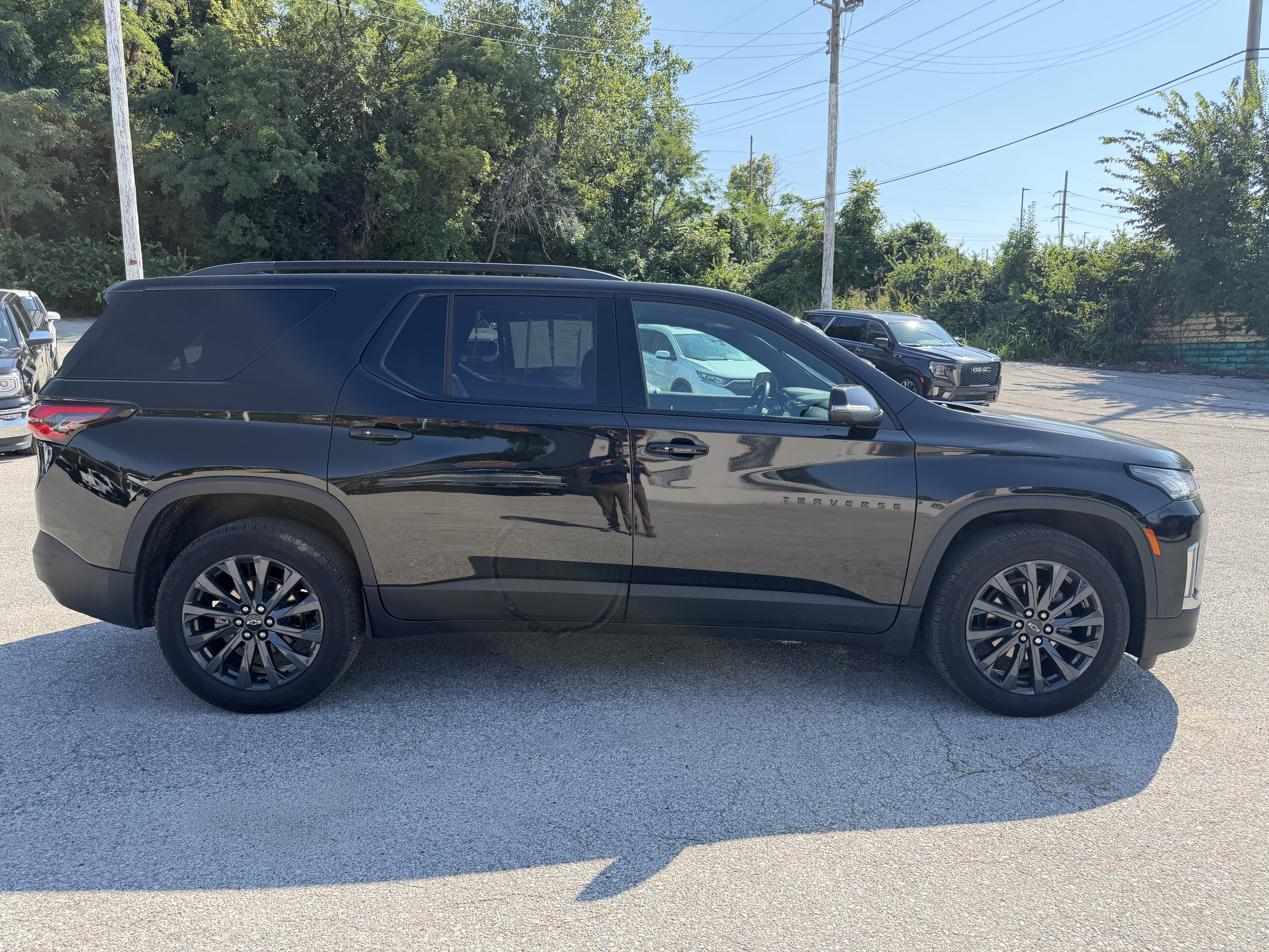 Used 2023 Chevrolet Traverse RS AWD/4WD image 8