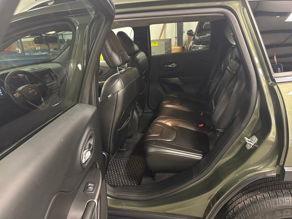 Used 2019 Jeep Cherokee Latitude Plus w/ Cold Weather Group image 26