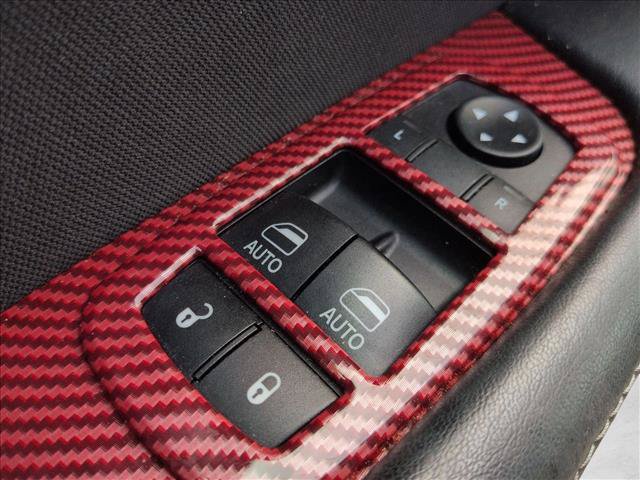 Used 2019 Dodge Challenger SXT RWD image 11