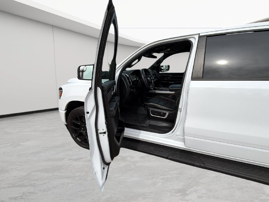 Used 2023 RAM 1500 Laramie AWD/4WD image 36