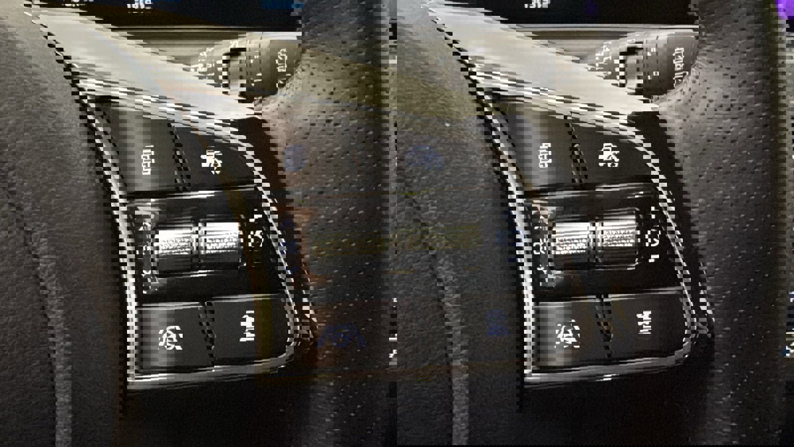 Used 2024 Kia Seltos SX w/ SX Sunroof Package image 14