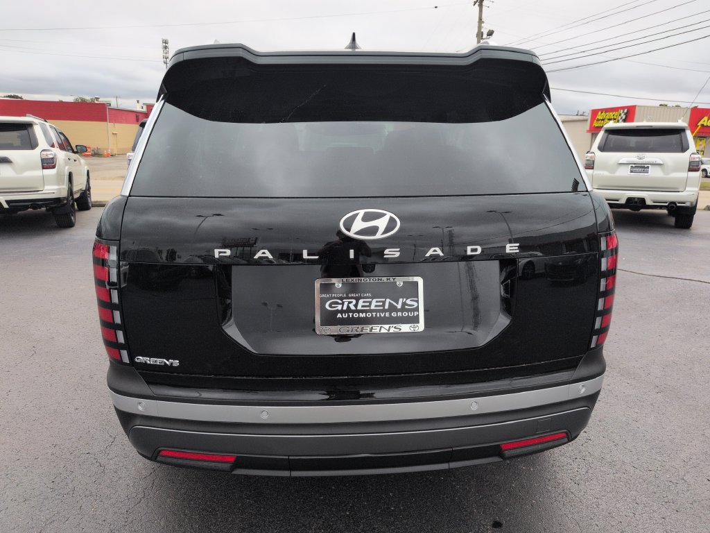 Used 2026 Hyundai Palisade SEL FWD image 4
