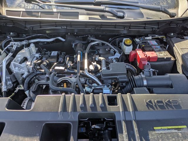New 2026 Nissan Kicks SR FWD image 11
