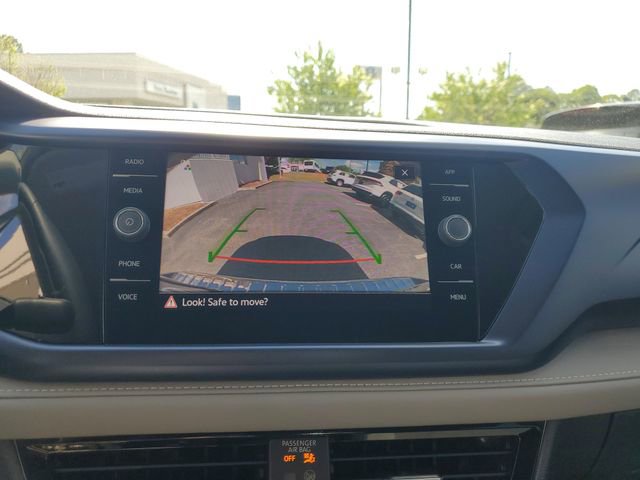 Used 2024 Volkswagen Taos SE image 23