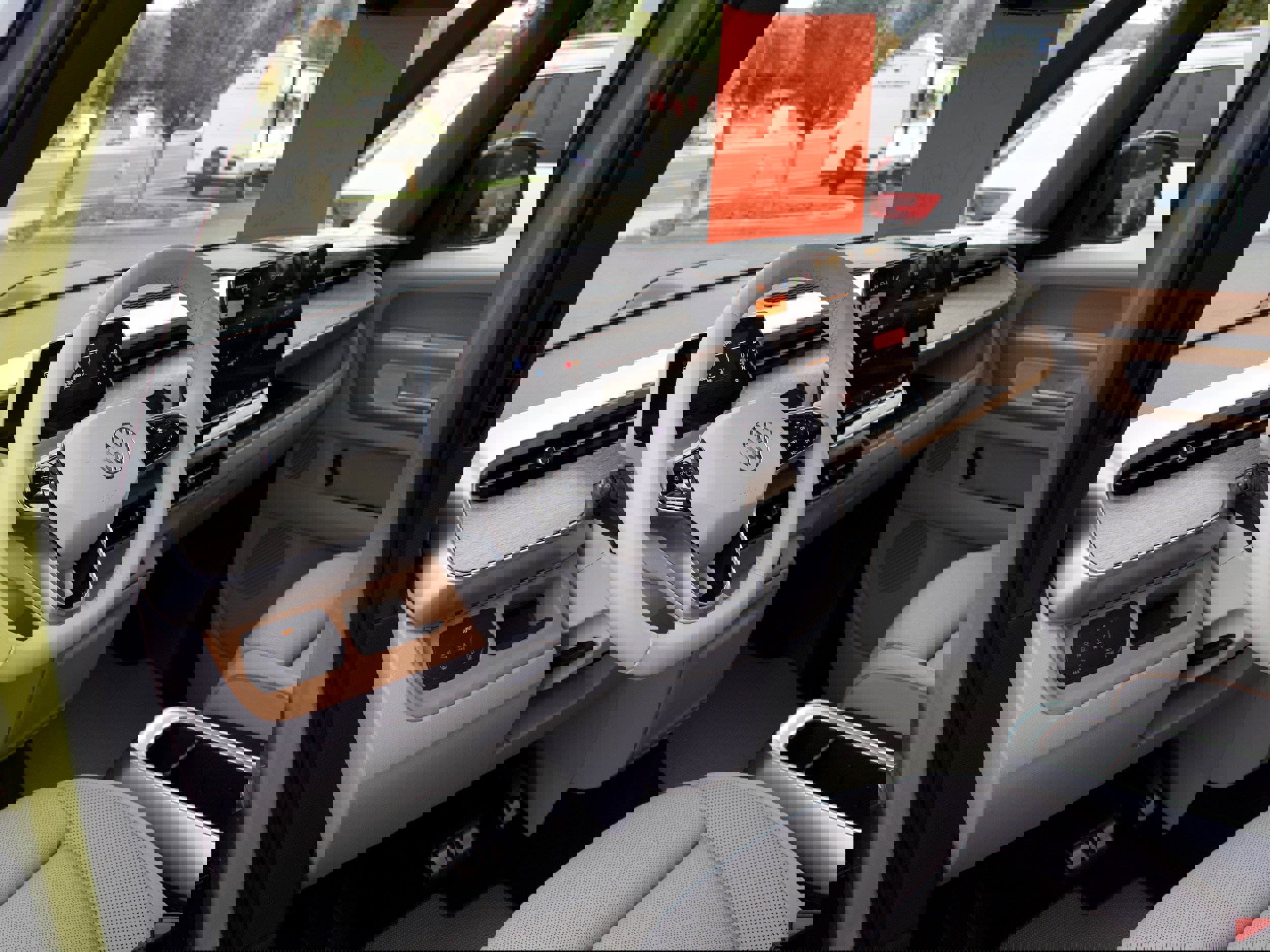 New 2025 Volkswagen ID. Buzz Pro S Plus image 11