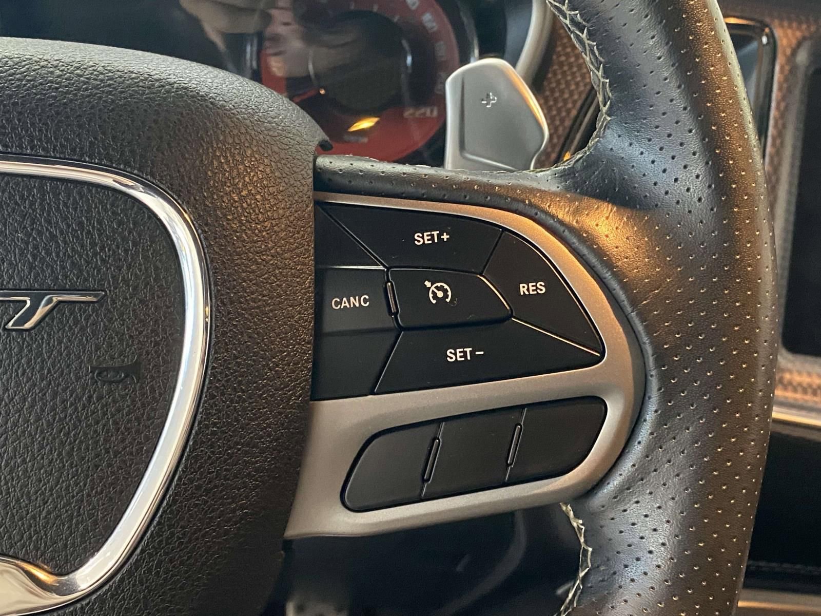 Used 2019 Dodge Challenger SRT Hellcat Redeye image 21
