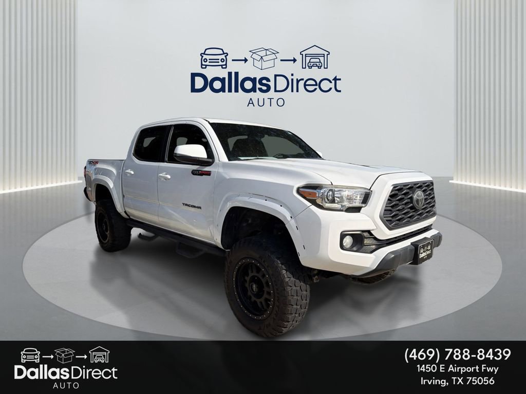 Used 2020 Toyota Tacoma TRD Sport w/ Technology Package image 2