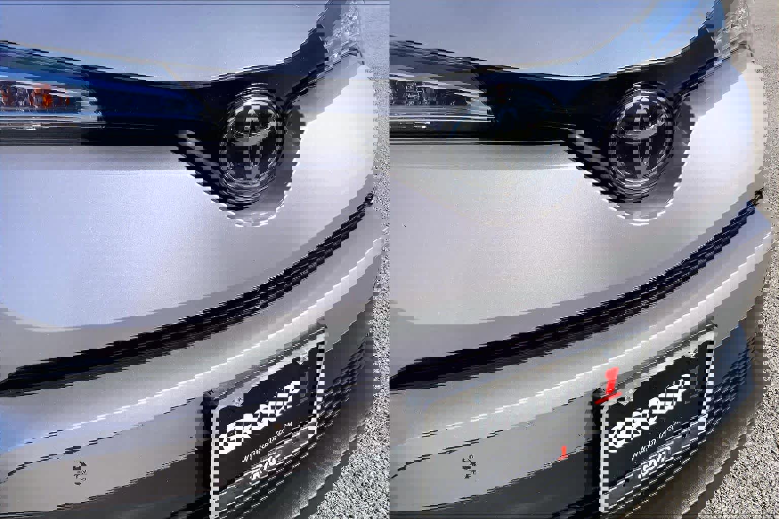 Used 2019 Toyota C-HR LE image 28