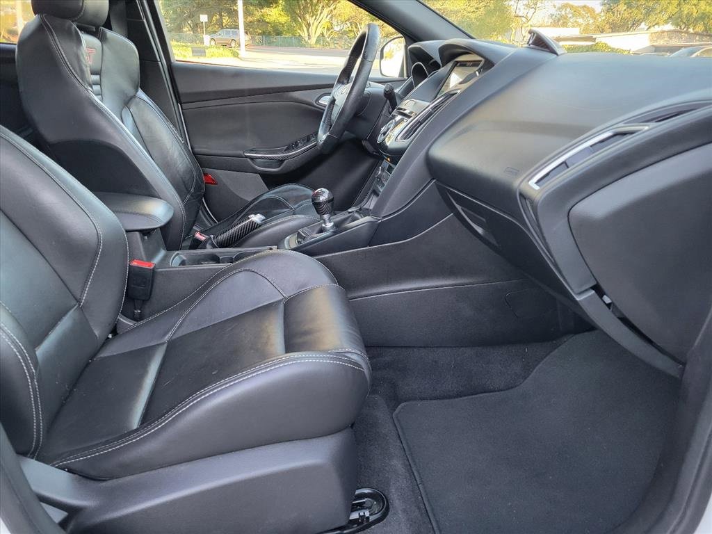 Used 2016 Ford Focus ST w/ Equipment Group 402A image 10