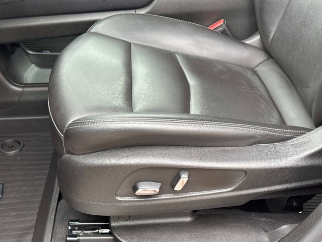 Used 2024 Cadillac XT5 Luxury FWD image 19