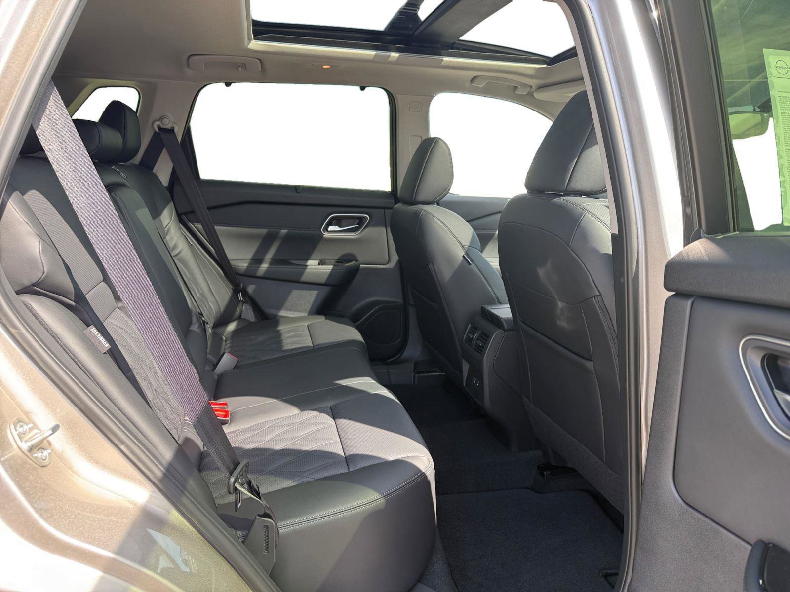 New 2026 Nissan Rogue Platinum AWD/4WD image 25