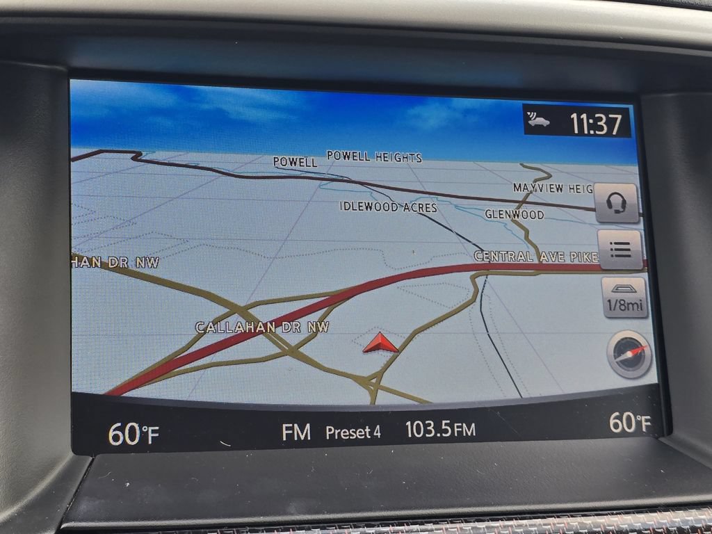 Used 2019 Nissan Pathfinder SL AWD/4WD image 18