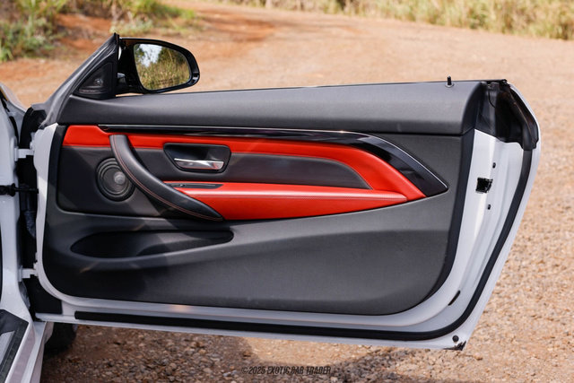 Used 2015 BMW M4 Convertible image 60