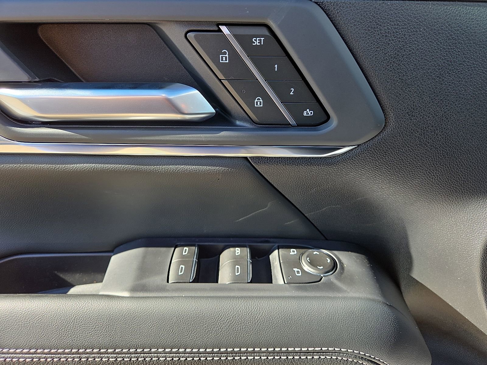 New 2026 GMC Terrain Denali w/ LPO, Floor Liner Package image 10