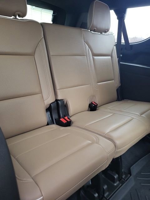 Used 2021 Chevrolet Suburban Premier w/ Premium Package image 20