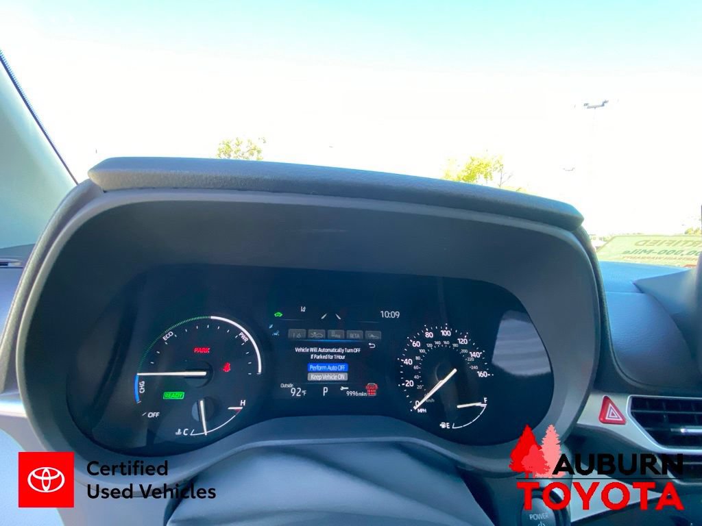 Certified 2026 Toyota Sienna LE FWD image 42