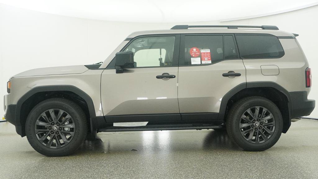 New 2027 Toyota Land Cruiser w/ Premium Package AWD/4WD image 22