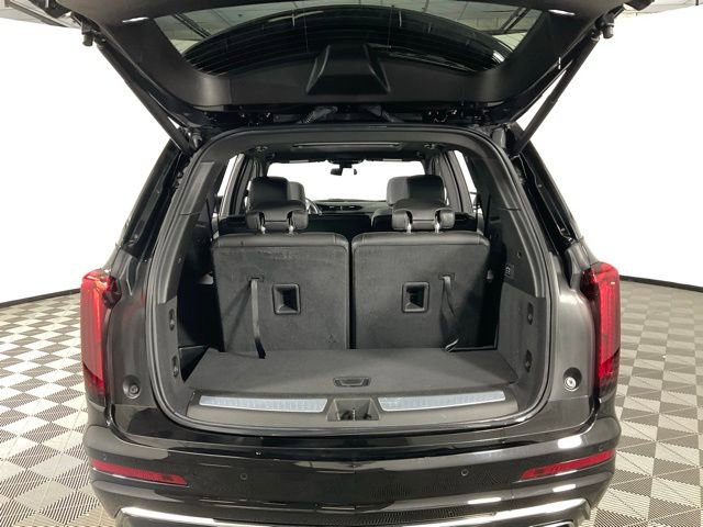 Certified 2025 Cadillac XT6 Luxury image 30