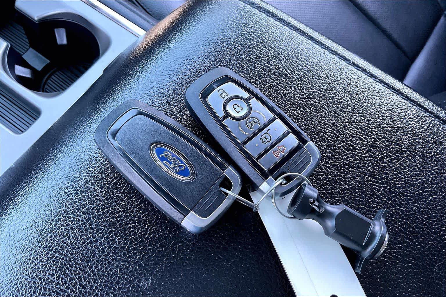 Used 2021 Ford Expedition XLT AWD/4WD image 14