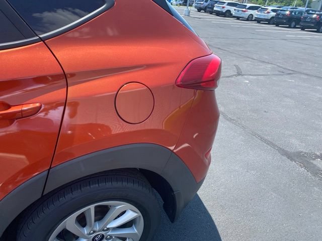 Used 2017 Hyundai Tucson SE Plus AWD/4WD image 5