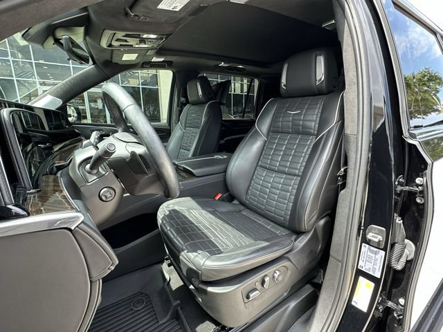 Certified 2024 Cadillac Escalade ESV Premium Luxury Platinum AWD/4WD image 19