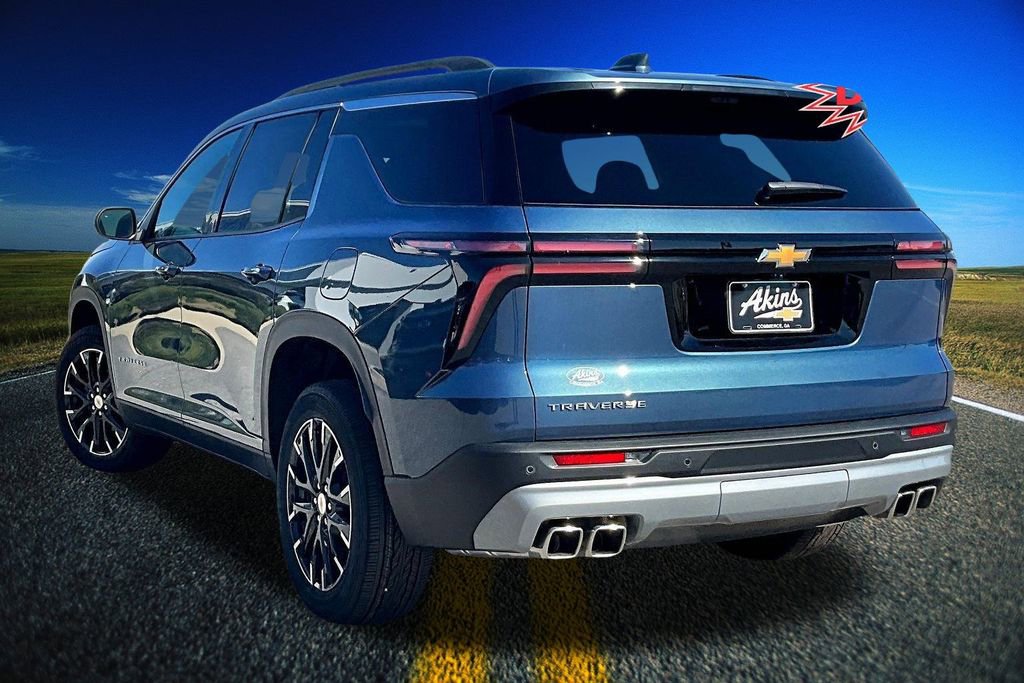 New 2026 Chevrolet Traverse LT w/ Sun and Wheel Package image 3