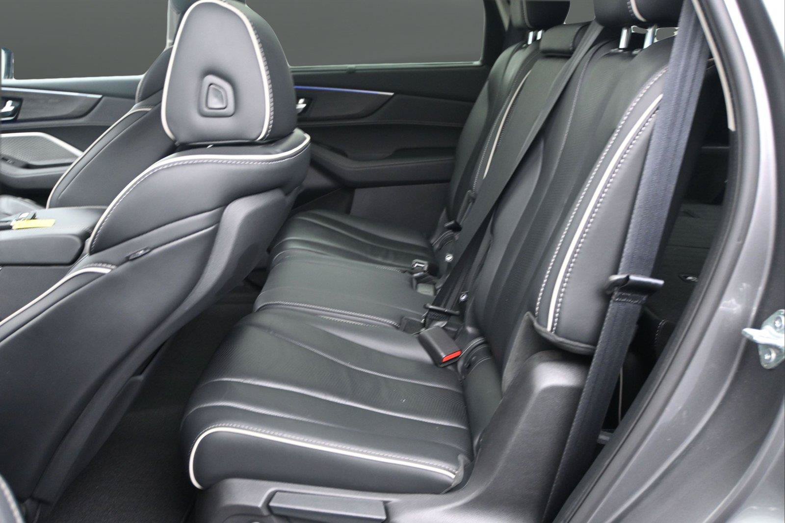 Used 2023 Acura MDX w/ Advance Package AWD/4WD image 8