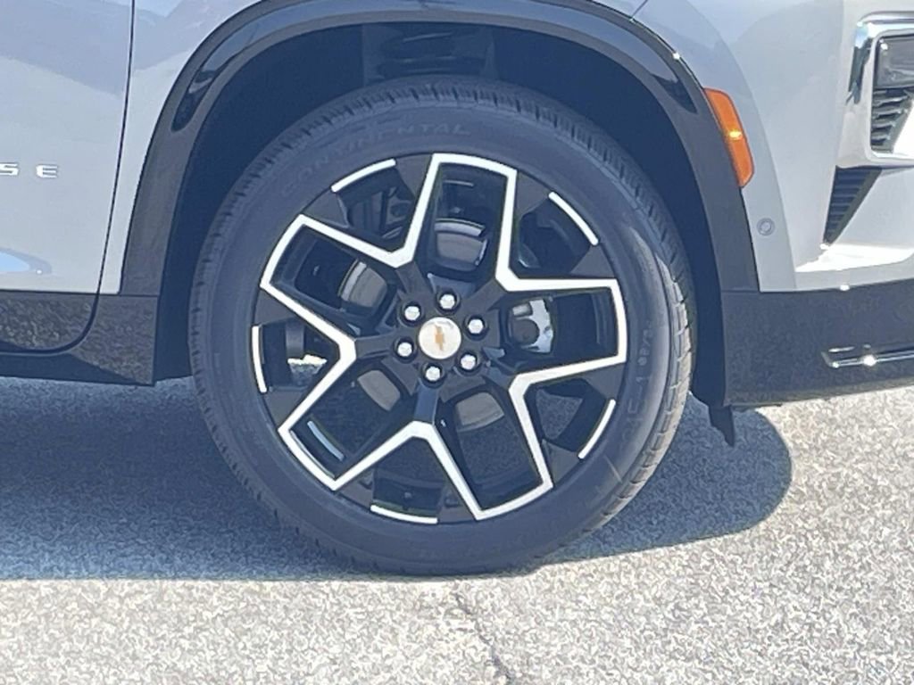 New 2026 Chevrolet Traverse High Country image 9
