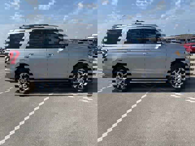 Used 2021 Ford Expedition XLT RWD image 6