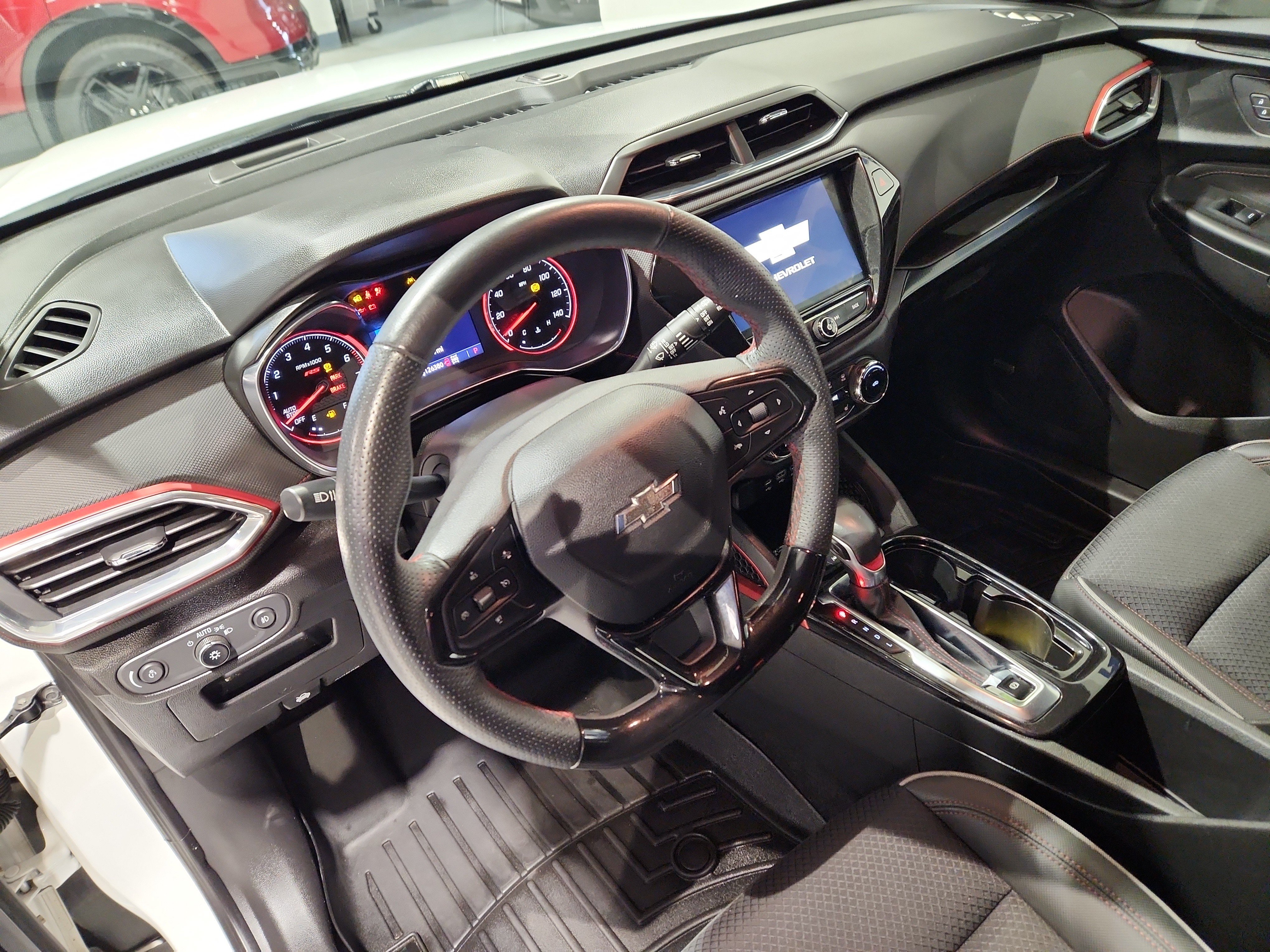 Used 2021 Chevrolet TrailBlazer RS w/ Technology Package AWD/4WD image 5