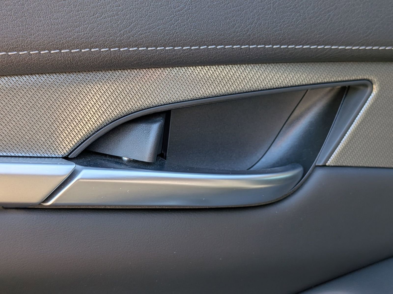 Used 2023 INFINITI QX60 Luxe image 29