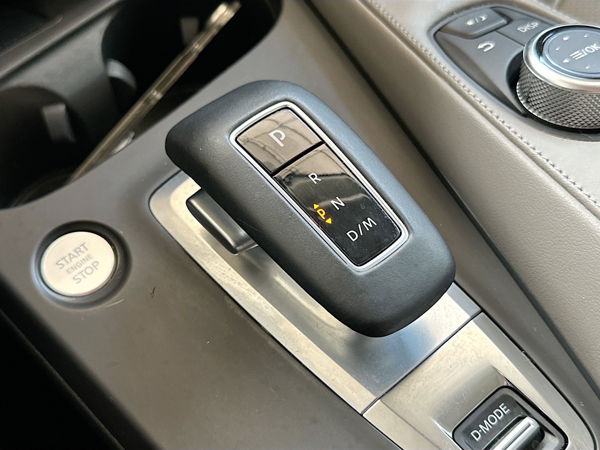 Used 2023 INFINITI QX50 Luxe w/ Cargo Package FWD image 16