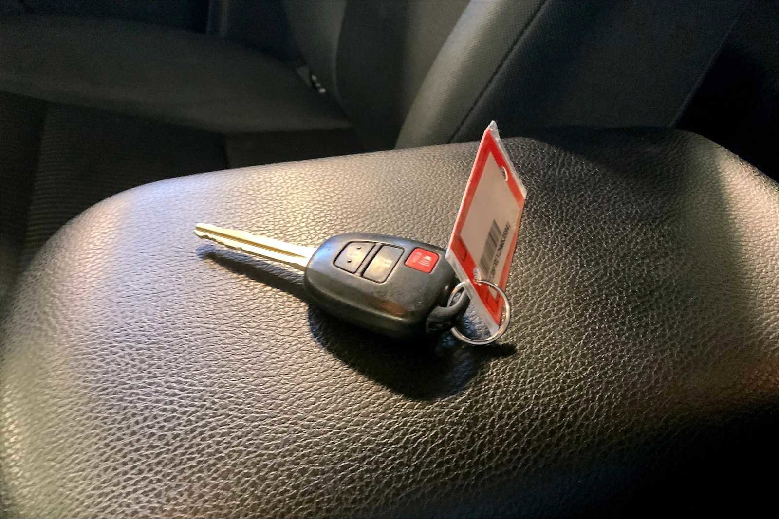 Used 2017 Toyota RAV4 LE w/ Carpet Mat Package image 13